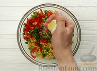 Салат с макаронами, овощами и тунцом