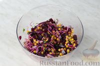 Салат из свёклы с кукурузой и луком