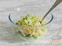 Салат с кукурузой, огурцами и яйцами