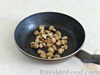 Свёкла с зеленью и шампиньонами